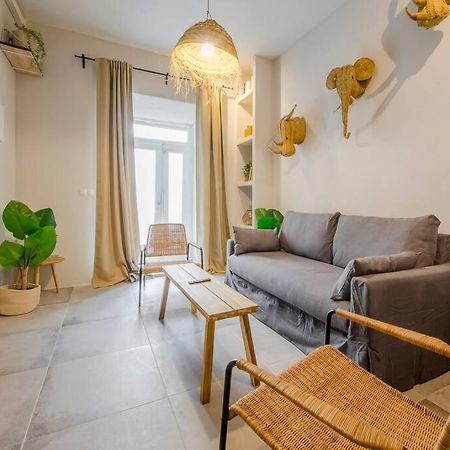 Cool Deluxe Interior Design A 2 Min De Gran Via Apartman Madrid Kültér fotó