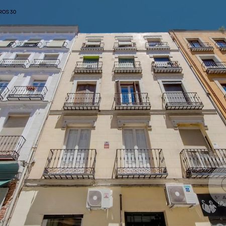 Cool Deluxe Interior Design A 2 Min De Gran Via Apartman Madrid Kültér fotó