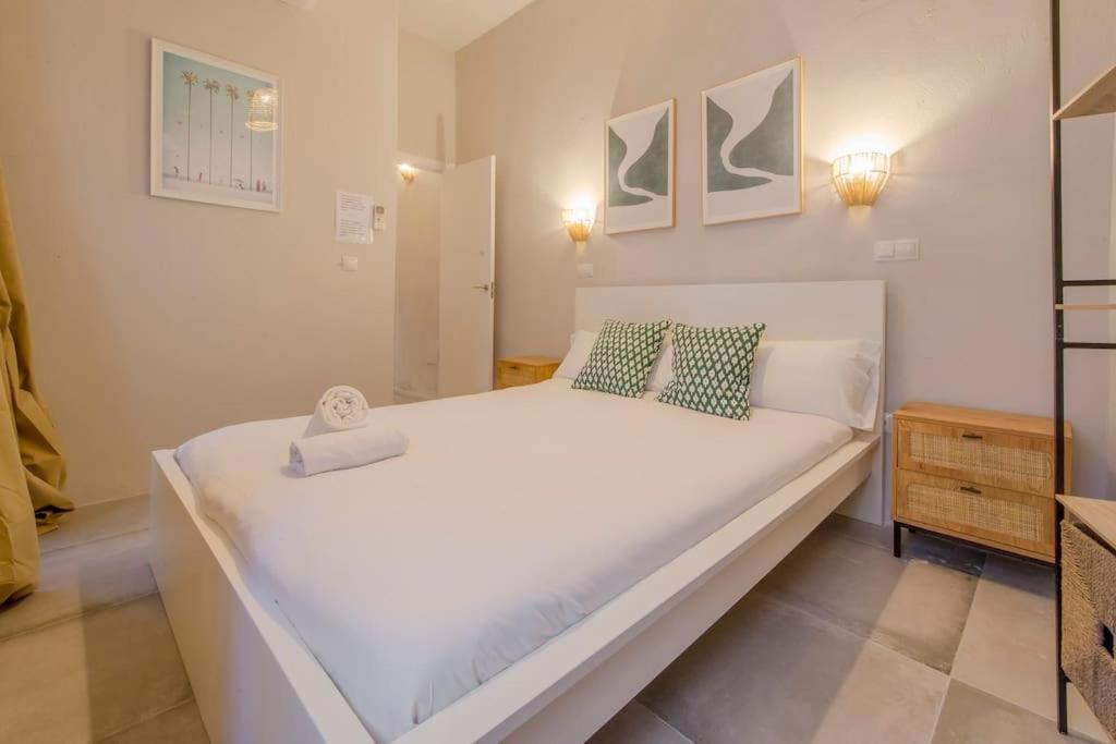 Cool Deluxe Interior Design A 2 Min De Gran Via Apartman Madrid Kültér fotó