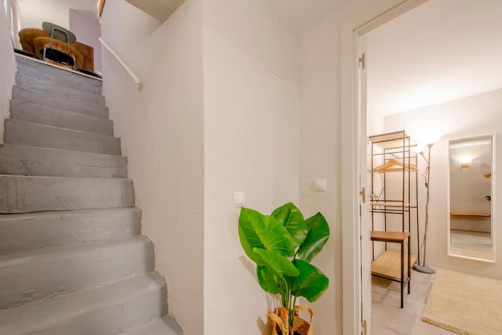 Cool Deluxe Interior Design A 2 Min De Gran Via Apartman Madrid Kültér fotó